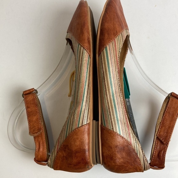 Miz Mooz Kazu Flats Brown Leather Pinstripe Accent Shoes Ankle Straps 7 Comfort - Picture 16 of 16